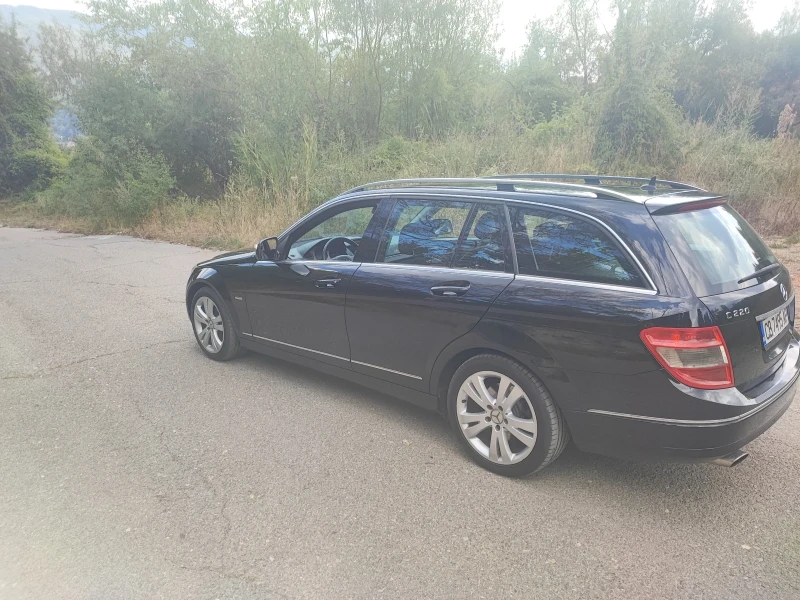 Mercedes-Benz C 220, снимка 4 - Автомобили и джипове - 48331005