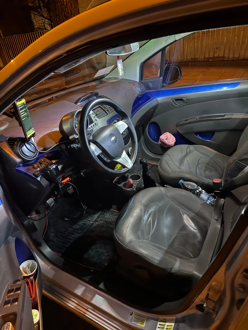 Chevrolet Spark, снимка 4 - Автомобили и джипове - 49002494