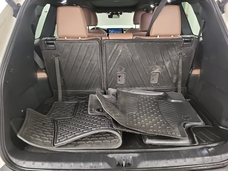 Toyota Grand Highlander * HYBRID PLATINUM * CARFAX * БЕЗ ПЪРВОНАЧАЛНА ВНОС, снимка 17 - Автомобили и джипове - 53125927