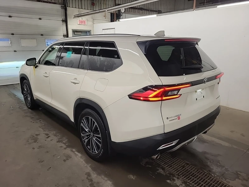 Toyota Grand Highlander * HYBRID PLATINUM * CARFAX * БЕЗ ПЪРВОНАЧАЛНА ВНОС, снимка 4 - Автомобили и джипове - 53125927