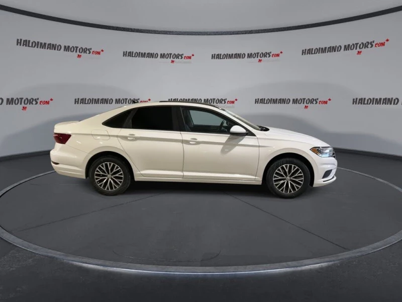 VW Jetta Volkswagen Jetta Highlin* АвтоКредит* (ЦЕНА ДО БГ), снимка 7 - Автомобили и джипове - 53435865