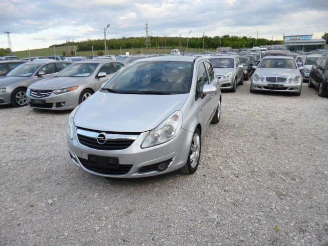 Opel Corsa 1.3cdti UNIKAT, снимка 1 - Автомобили и джипове - 14642408