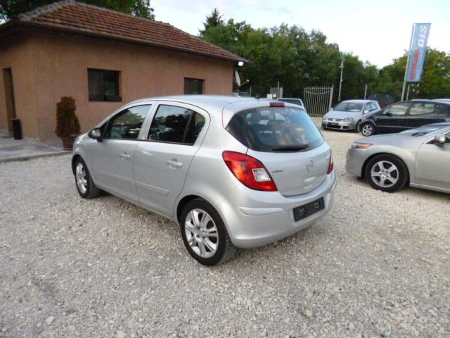 Opel Corsa 1.3cdti UNIKAT, снимка 4 - Автомобили и джипове - 14642408