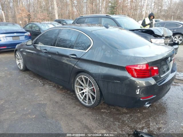 BMW 535 FACELIFT* ПОДГРЕВ* ДИСТРОНИК* КАМЕРА* КЕЙЛЕС* , снимка 3 - Автомобили и джипове - 48525018