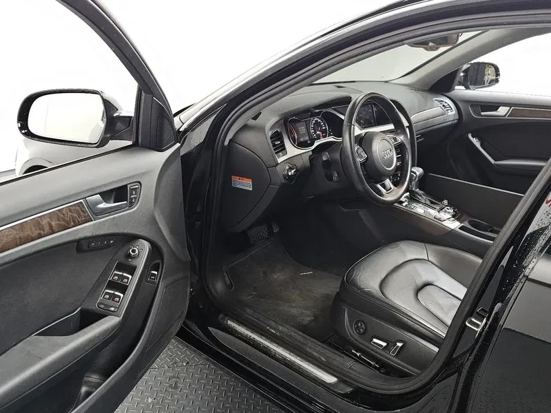 Audi A4 2.0 TDI Dynamic B8, снимка 10 - Автомобили и джипове - 53267379