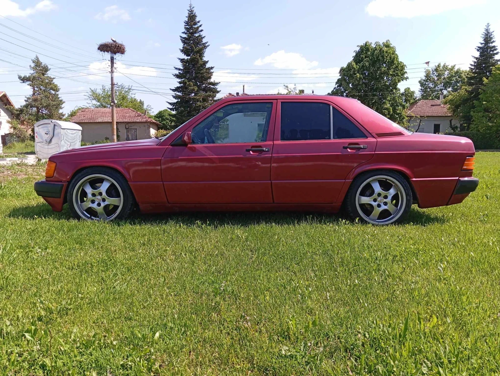 Mercedes-Benz 190 1.8i - изображение 7