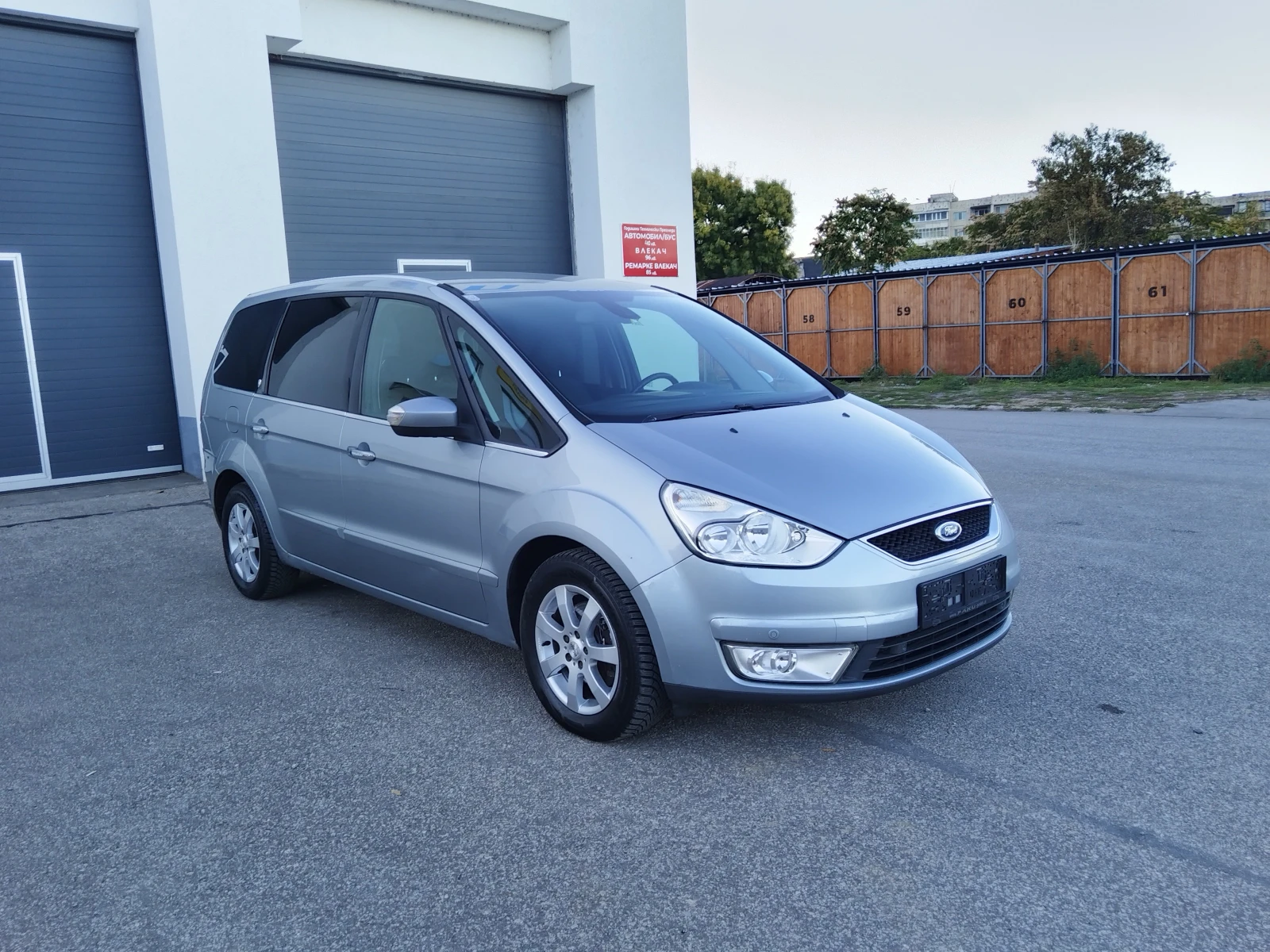 Ford Galaxy 2.0 TDCI 140к.с  - изображение 2