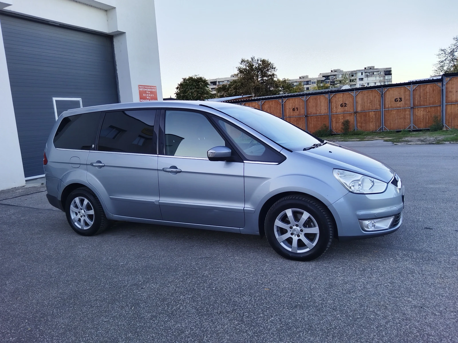 Ford Galaxy 2.0 TDCI 140к.с  - изображение 3