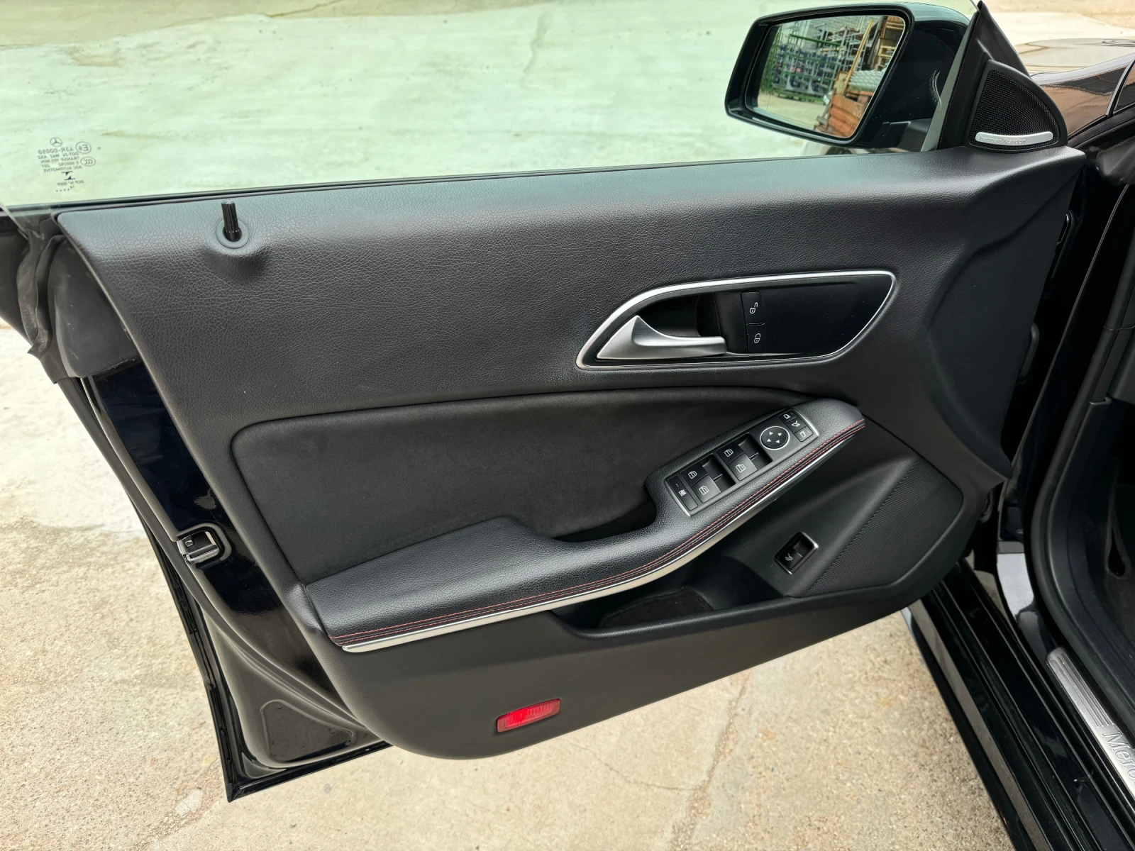 Mercedes-Benz CLA 250  - изображение 7