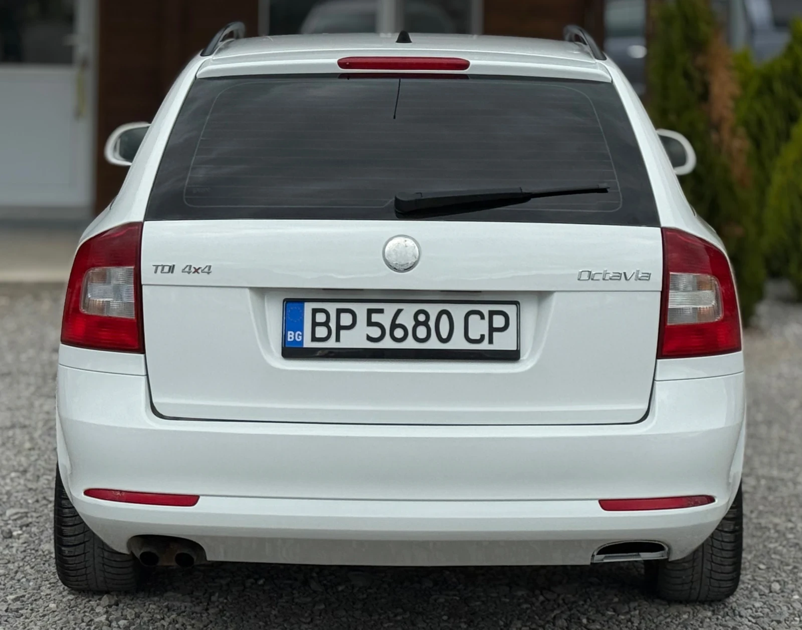 Skoda Octavia 1.6TDi 105кс * 4х4* * Климатроник*  - изображение 5