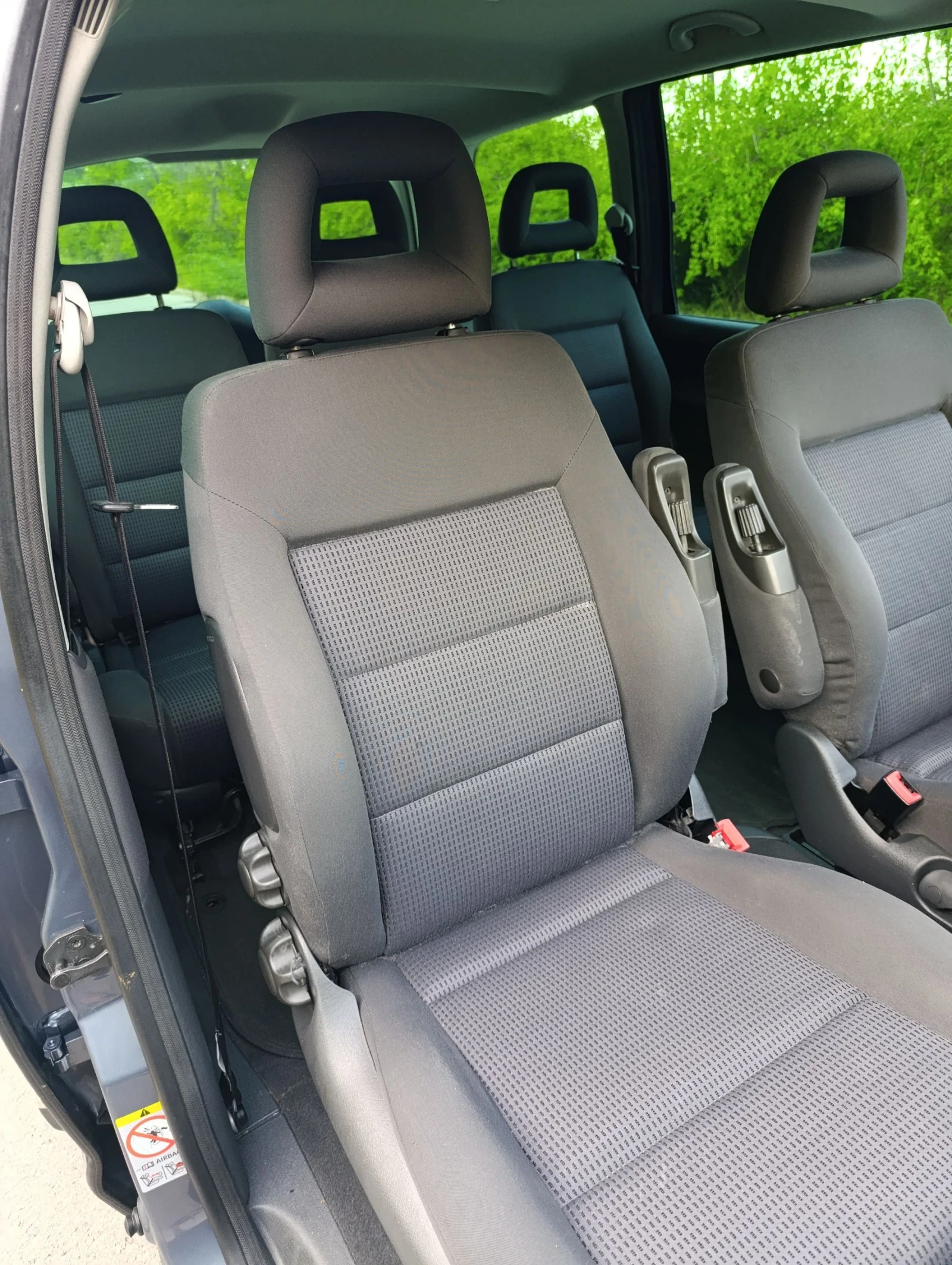 VW Sharan 1.9TDi 116 hp - изображение 9