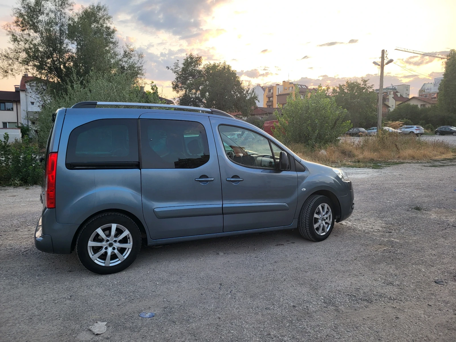 Peugeot Partner  - изображение 2