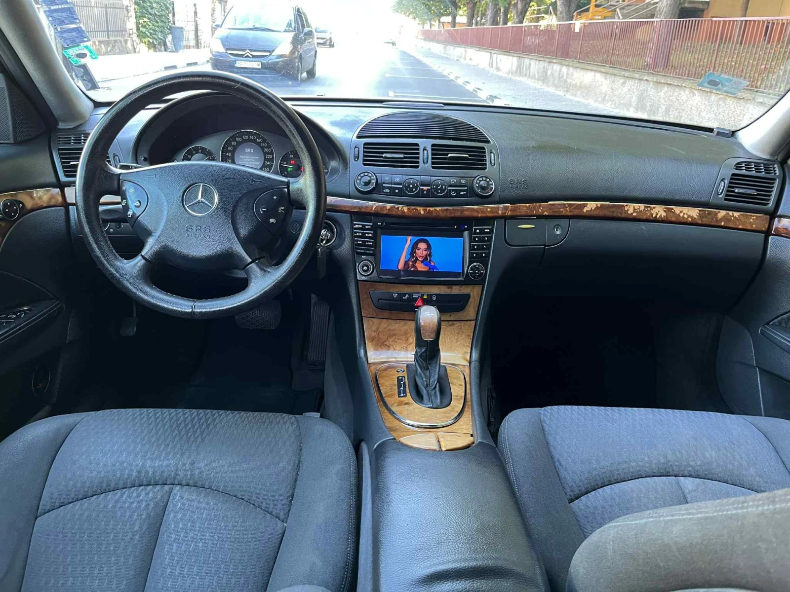 Mercedes-Benz E 270 2.7 CDI 2002 - изображение 6