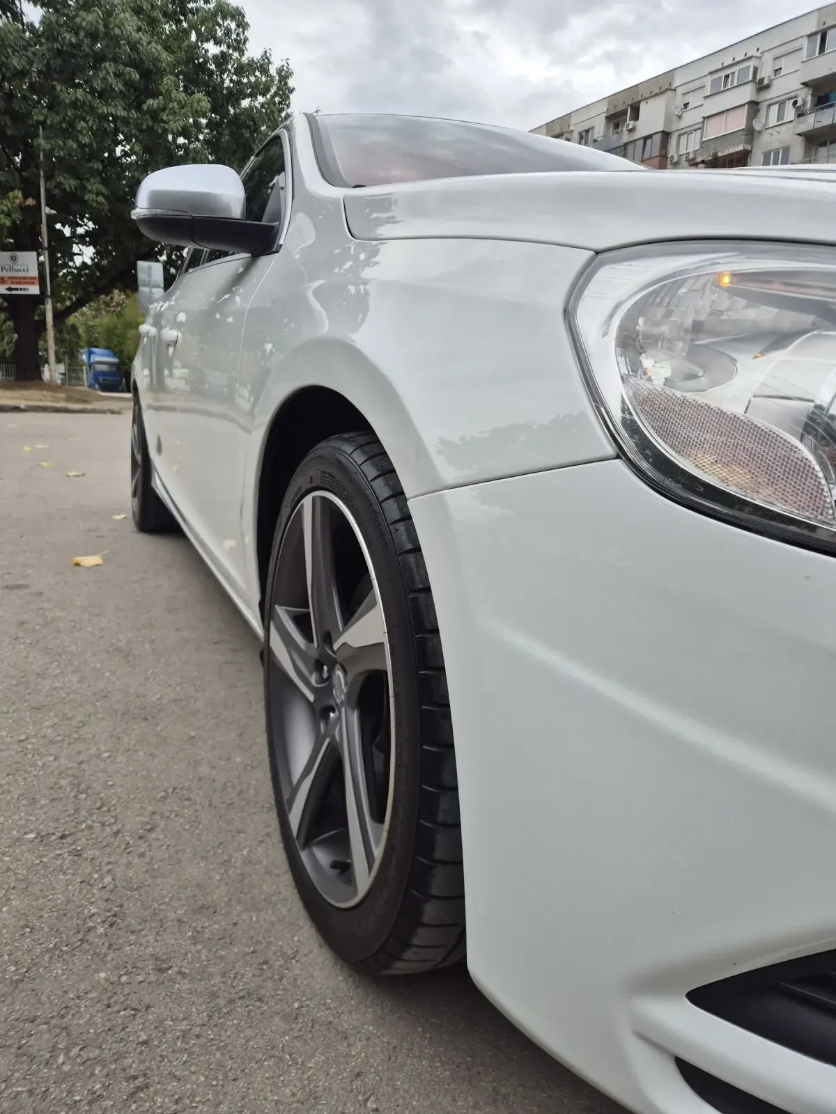 Volvo S60 1.6 DRIVe D - R DESIGN - изображение 8