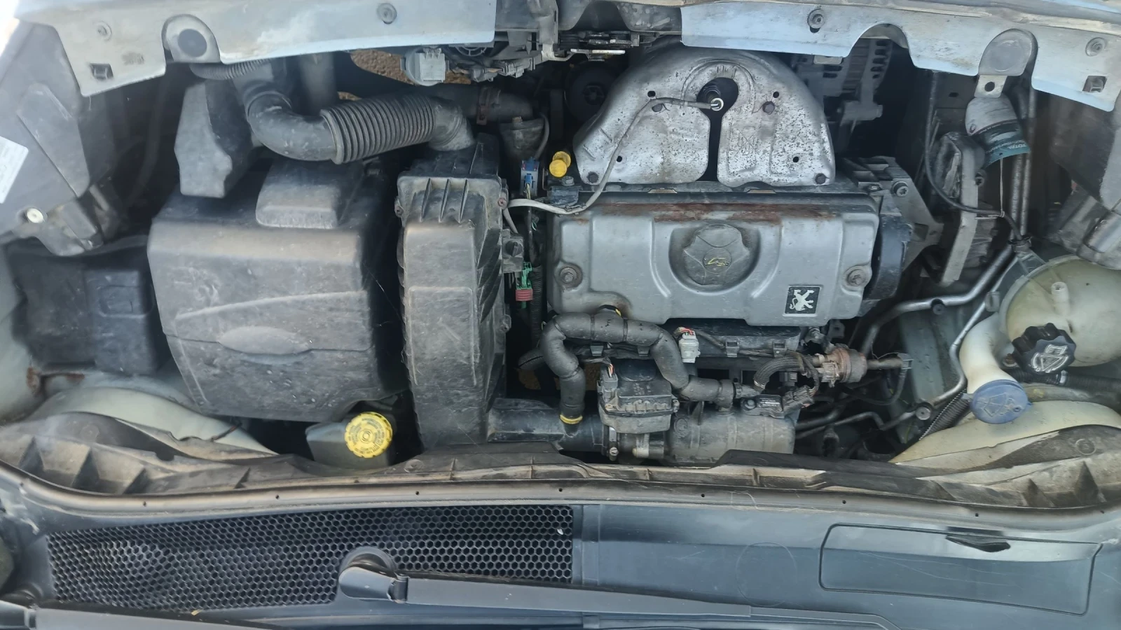 Peugeot 1007 1.4i  74. | Mobile.bg   15