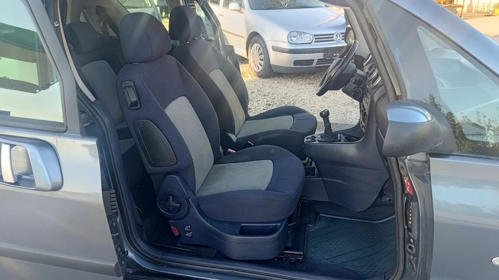 Peugeot 1007 1.4i Бензин 74к.с - изображение 9