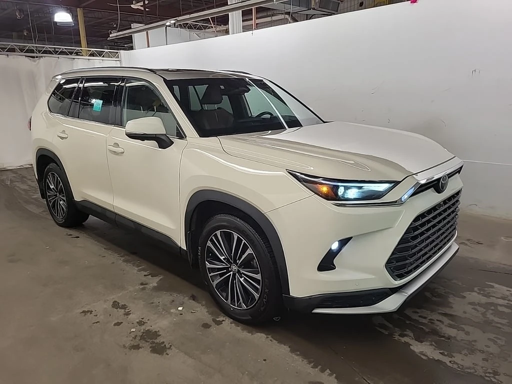 Toyota Grand Highlander * HYBRID PLATINUM * CARFAX * БЕЗ ПЪРВОНАЧАЛНА ВНОС - изображение 2