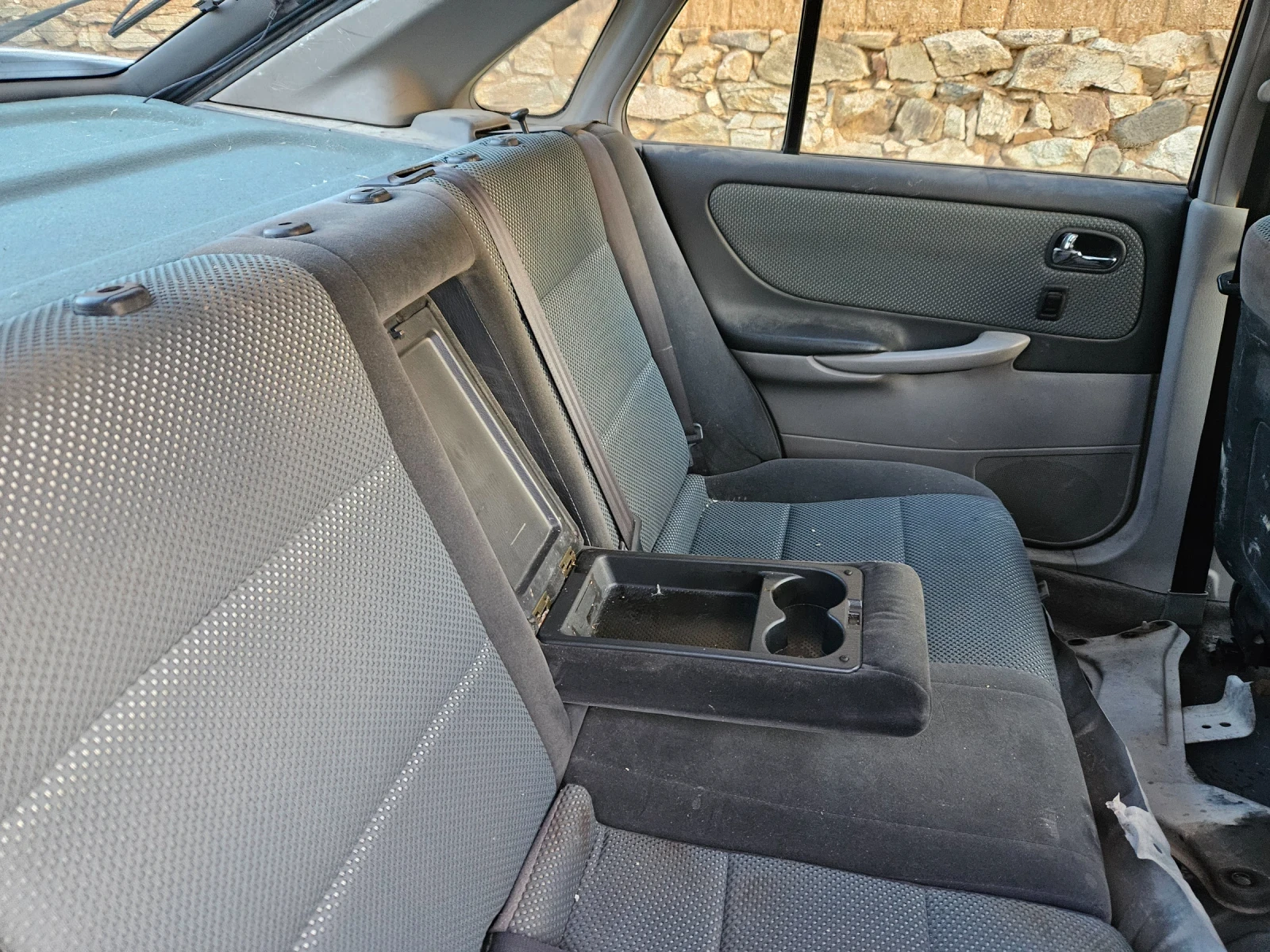 Mazda 626, снимка 8 - Автомобили и джипове - 54393228