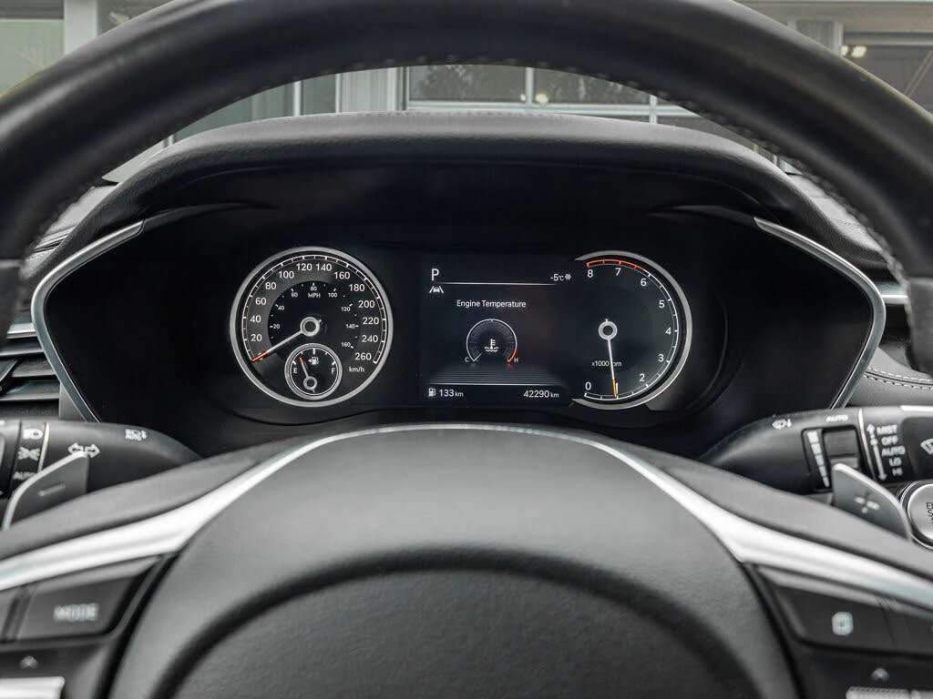 Genesis G70 2.0T Advanced AWD, снимка 12 - Автомобили и джипове - 54598530