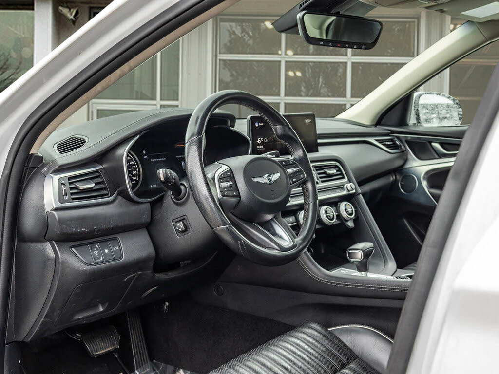 Genesis G70 2.0T Advanced AWD, снимка 9 - Автомобили и джипове - 54598530