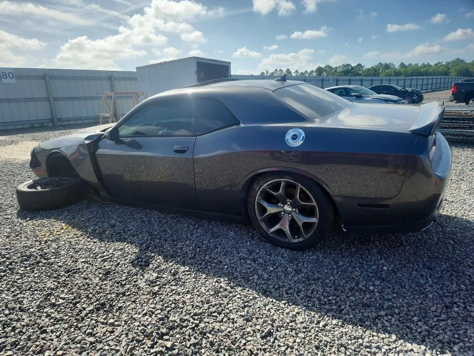 Dodge Challenger, снимка 2 - Автомобили и джипове - 54697822