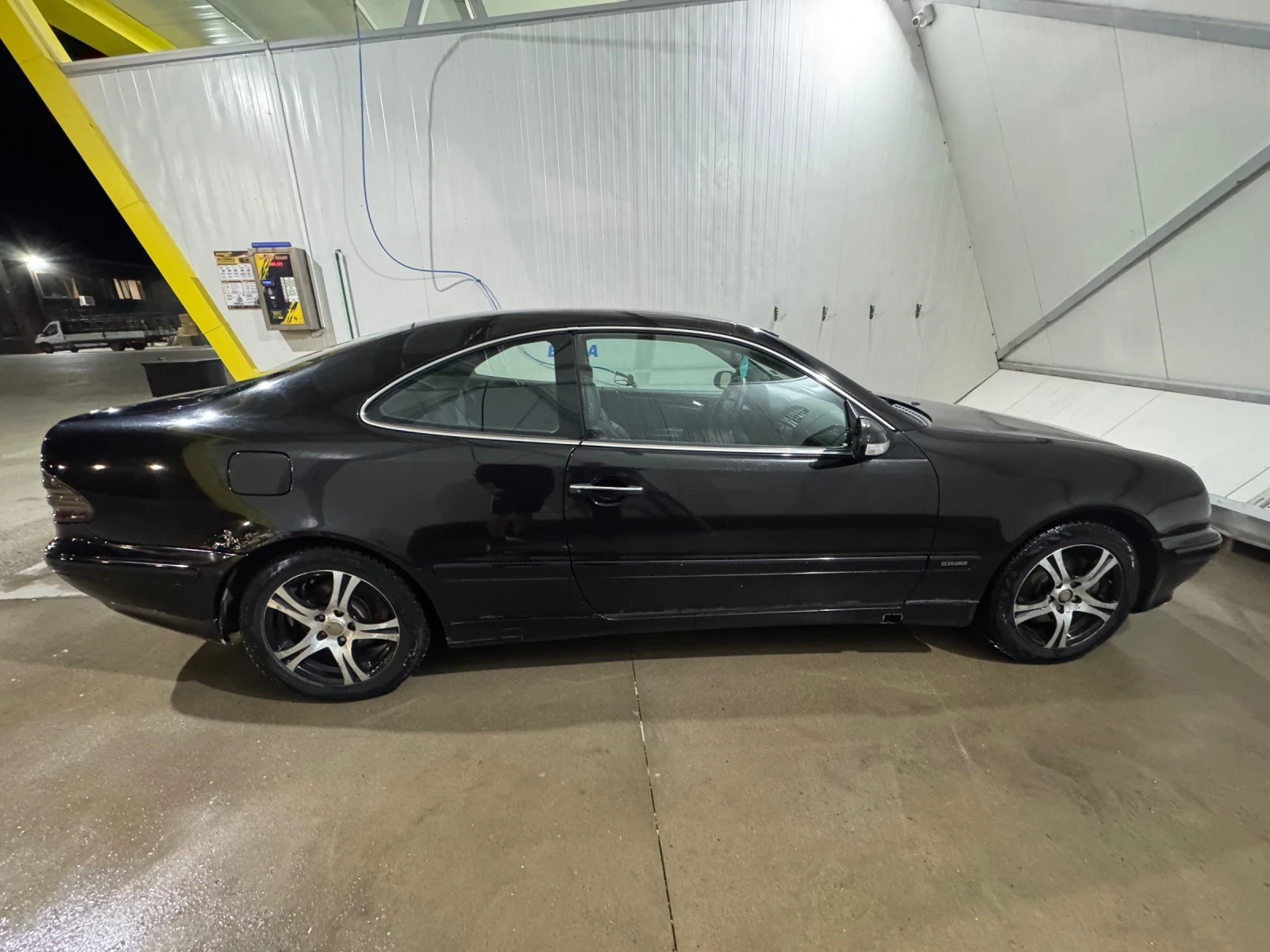 Mercedes-Benz CLK 3.2, снимка 3 - Автомобили и джипове - 54718273