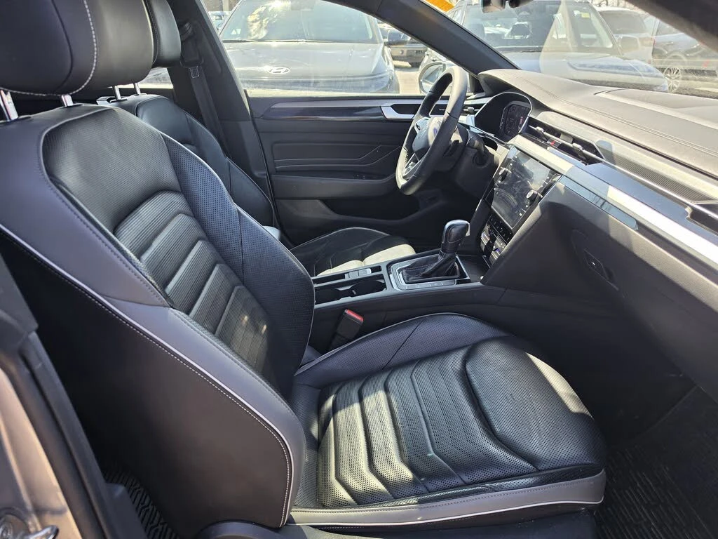 VW Arteon Execline 4Motion * ПРЕДСТАВИТЕЛСТВО НА FORD, снимка 13 - Автомобили и джипове - 54866846