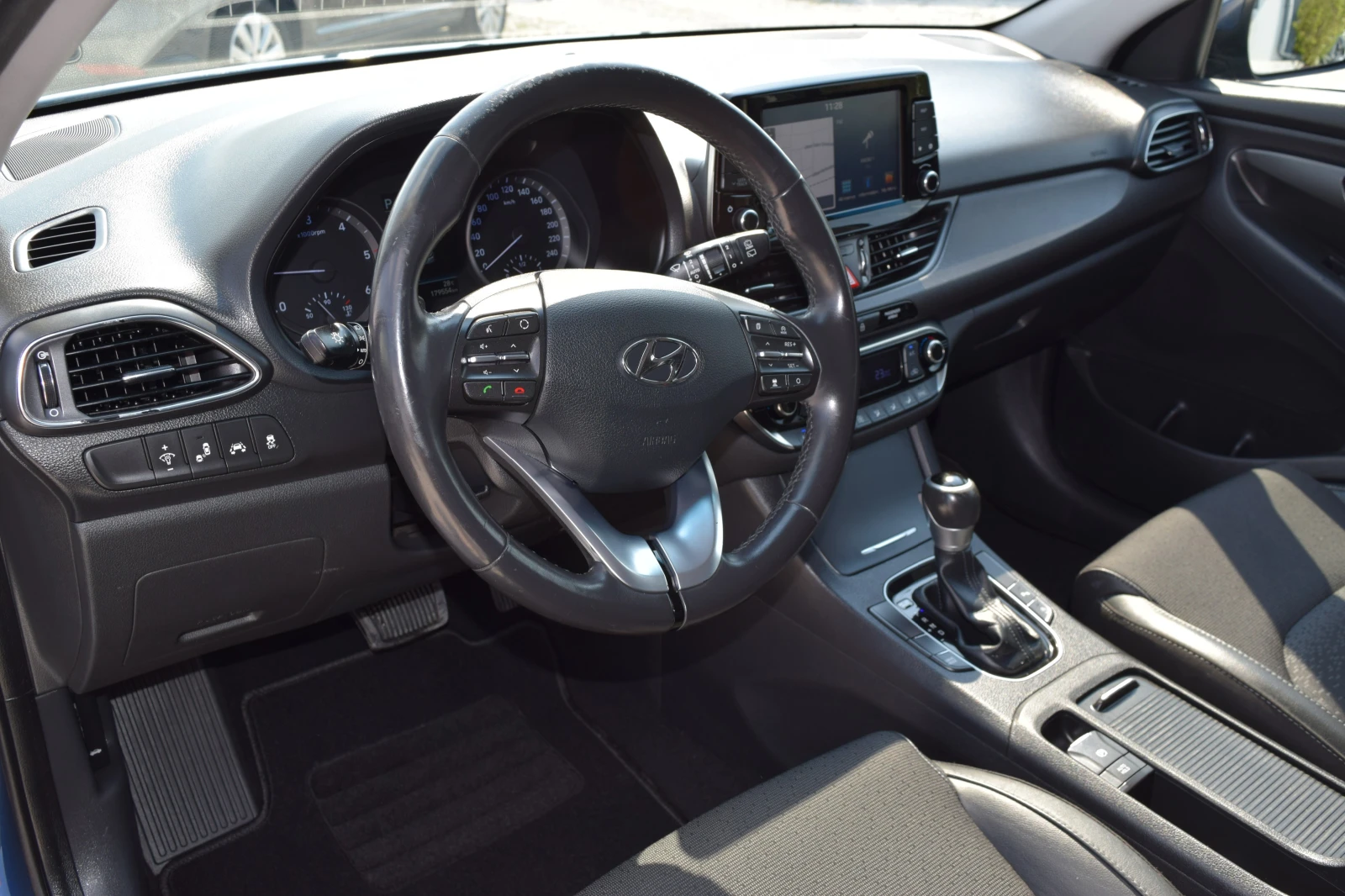 Hyundai I30 1.6crdi* 136kc* ���������* Keiless* ����* ������*  | Mobile.bg � ����������� 10