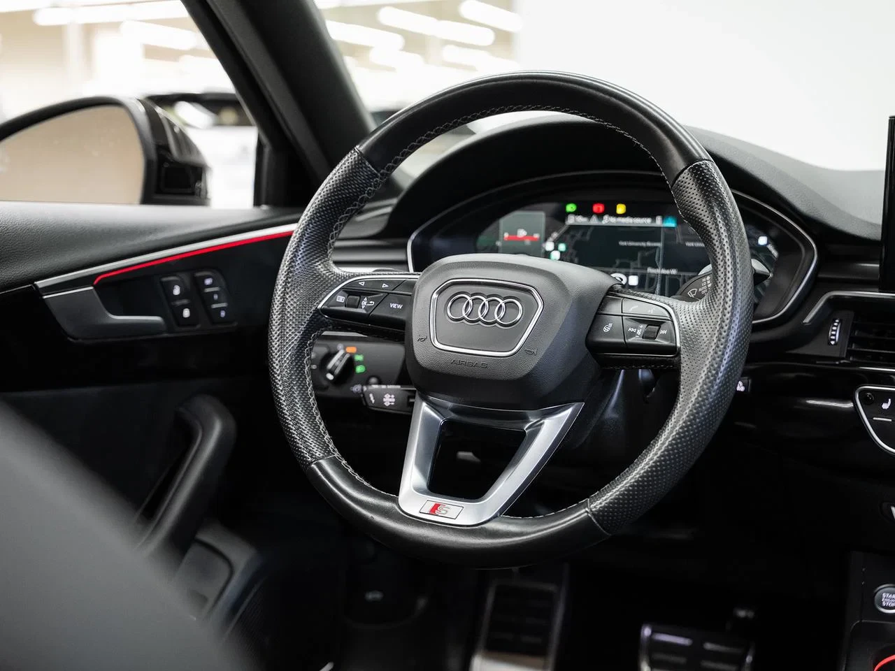 Audi A4 S-LINE* BLACK OPTIC* VIRTUAL* 360* CLEAN CARFAX, снимка 6 - Автомобили и джипове - 56119908