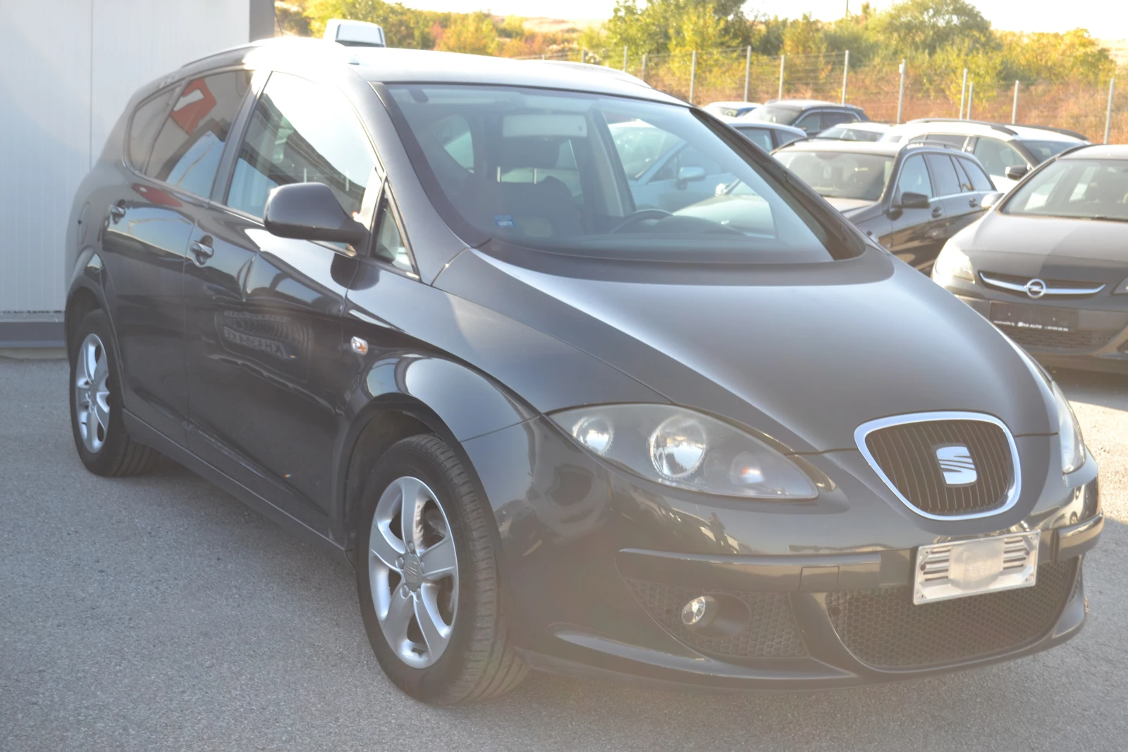 Seat Altea 1.9TDI, снимка 3 - Автомобили и джипове - 56374851