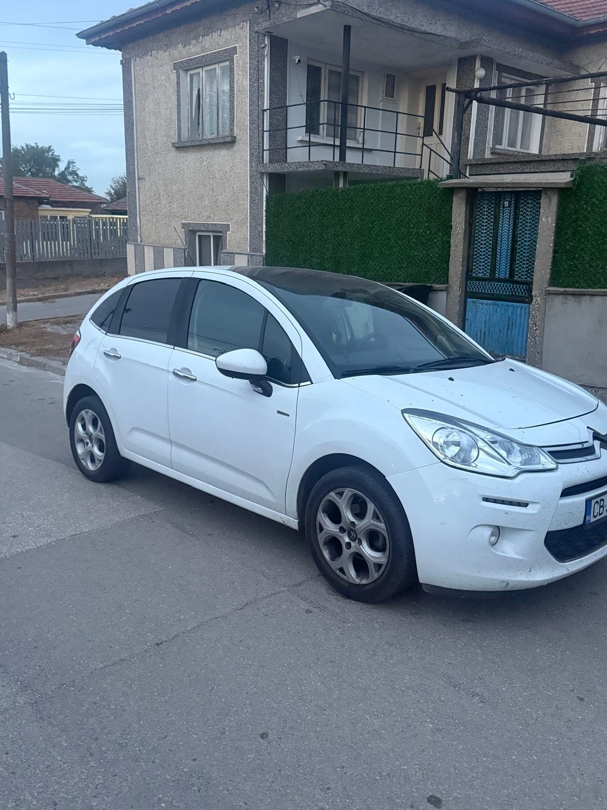 Citroen C3 1.2 Бензин, снимка 3 - Автомобили и джипове - 56459295
