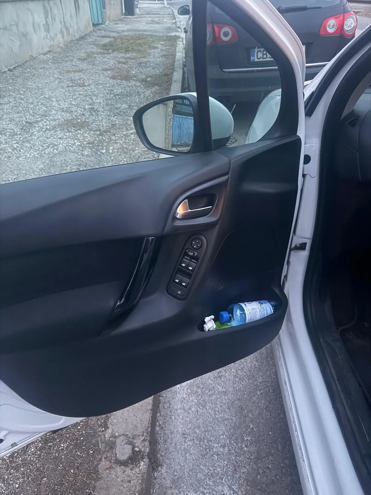Citroen C3 1.2 Бензин, снимка 8 - Автомобили и джипове - 56459295