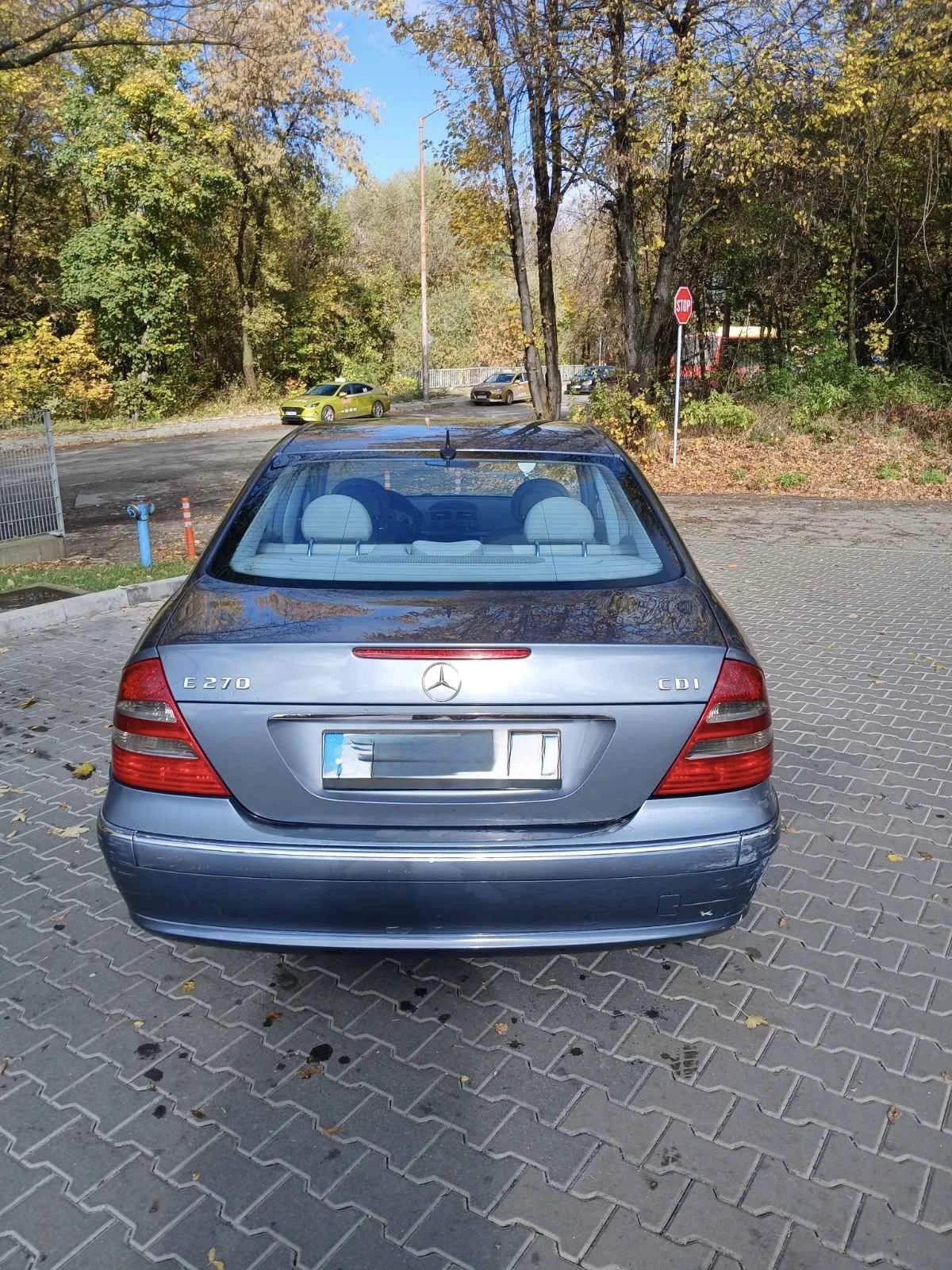 Mercedes-Benz E 270, снимка 3 - Автомобили и джипове - 56648014