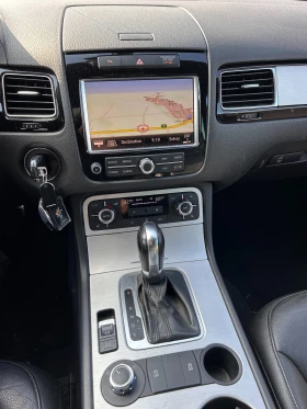 VW Touareg 3.0TDI 4X4 AVTOMAT/NAVI/KOJA EURO 5, снимка 14