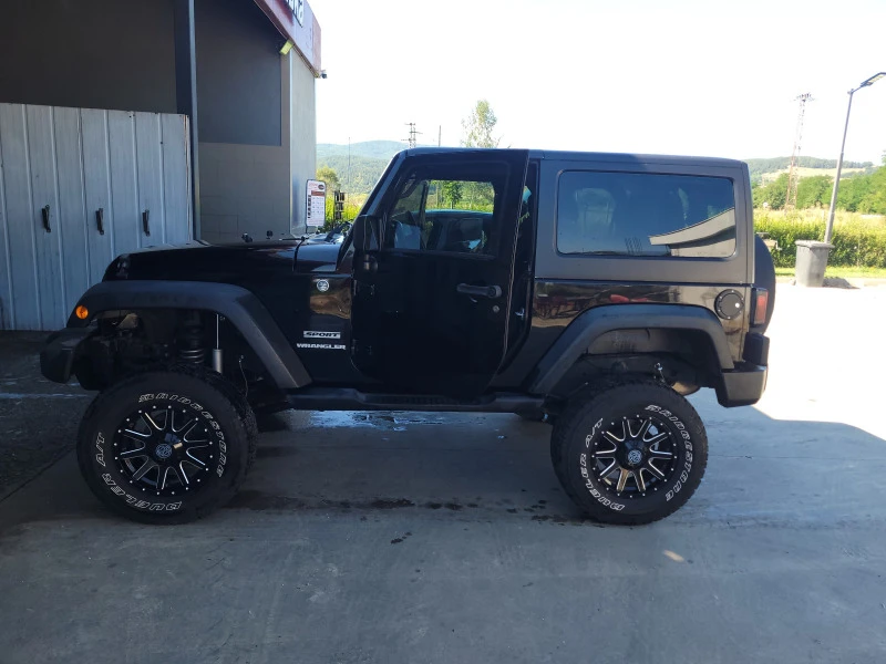 Jeep Wrangler Sport , снимка 11 - Автомобили и джипове - 46724537