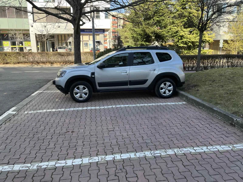 Dacia Duster, снимка 5 - Автомобили и джипове - 47685682