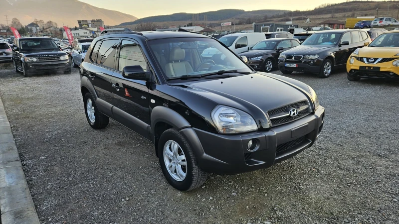 Hyundai Tucson 2.0i/ GPL /4WD/ КОЖА/ ТОП, снимка 4 - Автомобили и джипове - 48380954