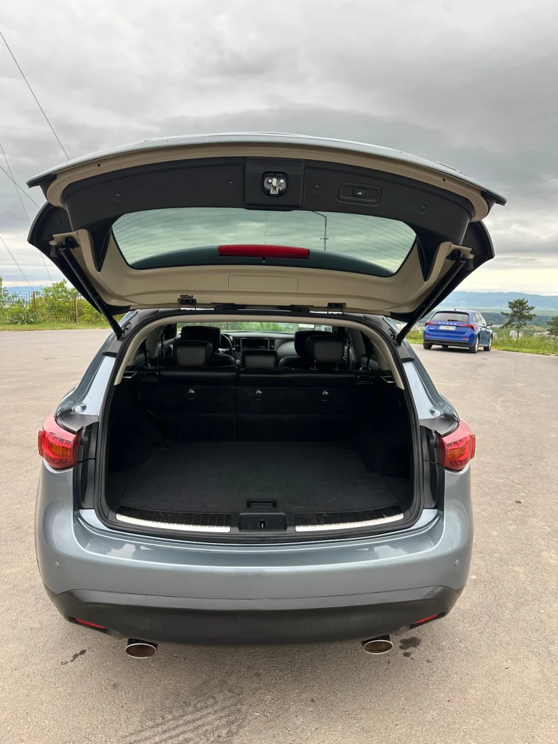 Infiniti QX70, снимка 15 - Автомобили и джипове - 52325112