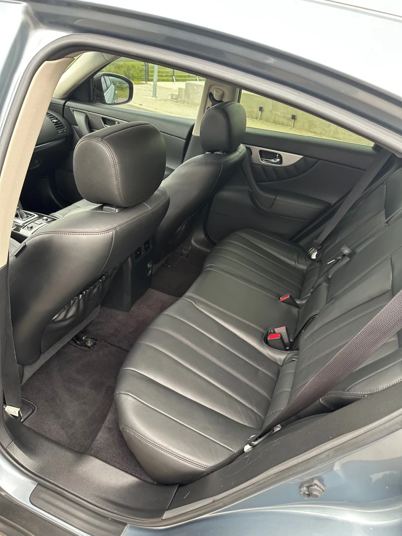 Infiniti QX70, снимка 12 - Автомобили и джипове - 52325112