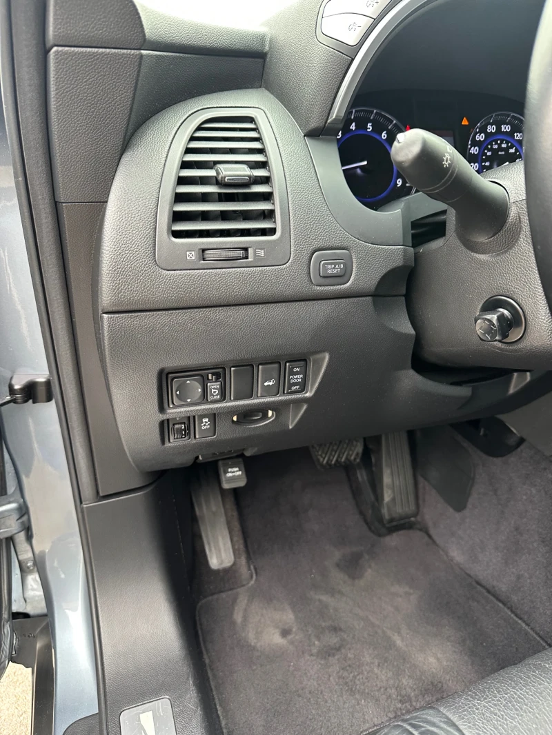 Infiniti QX70, снимка 11 - Автомобили и джипове - 52325112