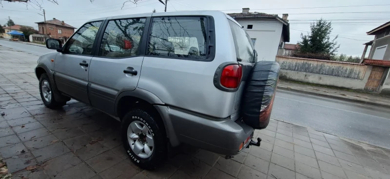 Nissan Terrano, снимка 6 - Автомобили и джипове - 52585424