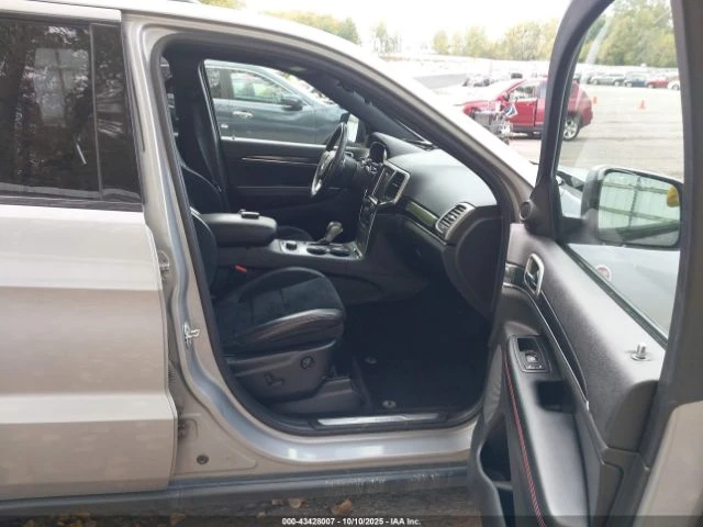 Jeep Grand cherokee TRAILHALK* 3.6* V6* 8ZF* ДИСТРОНИК* ОБДУХВАНЕ* КАМ - изображение 9