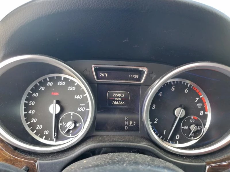 Mercedes-Benz ML 350 4MATIC* CARFAX* Кожа* Камера* Подгрев*  - изображение 9