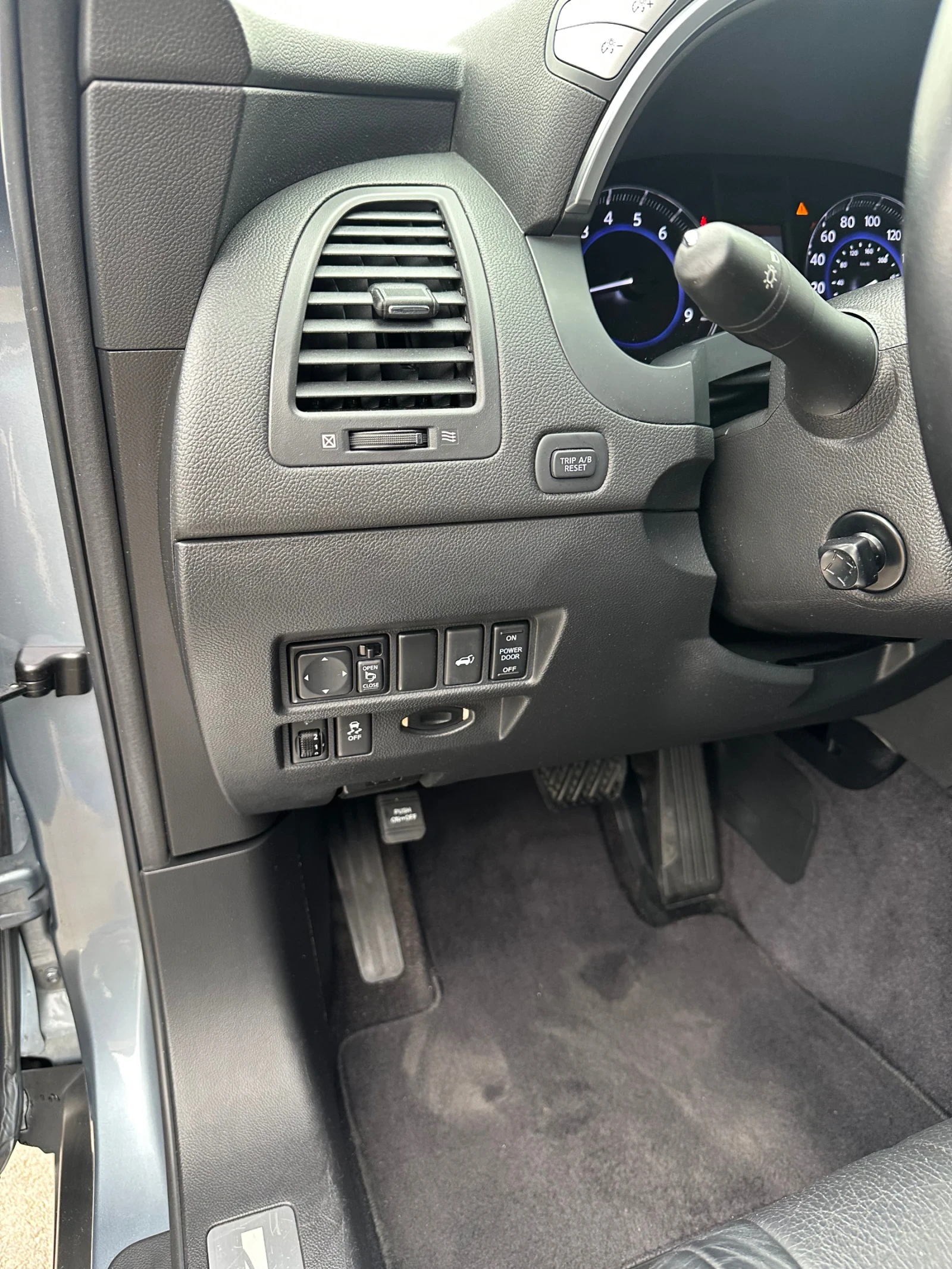 Infiniti QX70 | Mobile.bg   11