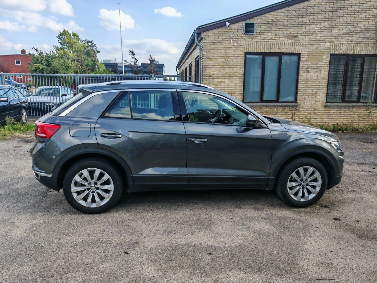 VW T-Roc 1.5tsi 25.000km - изображение 6