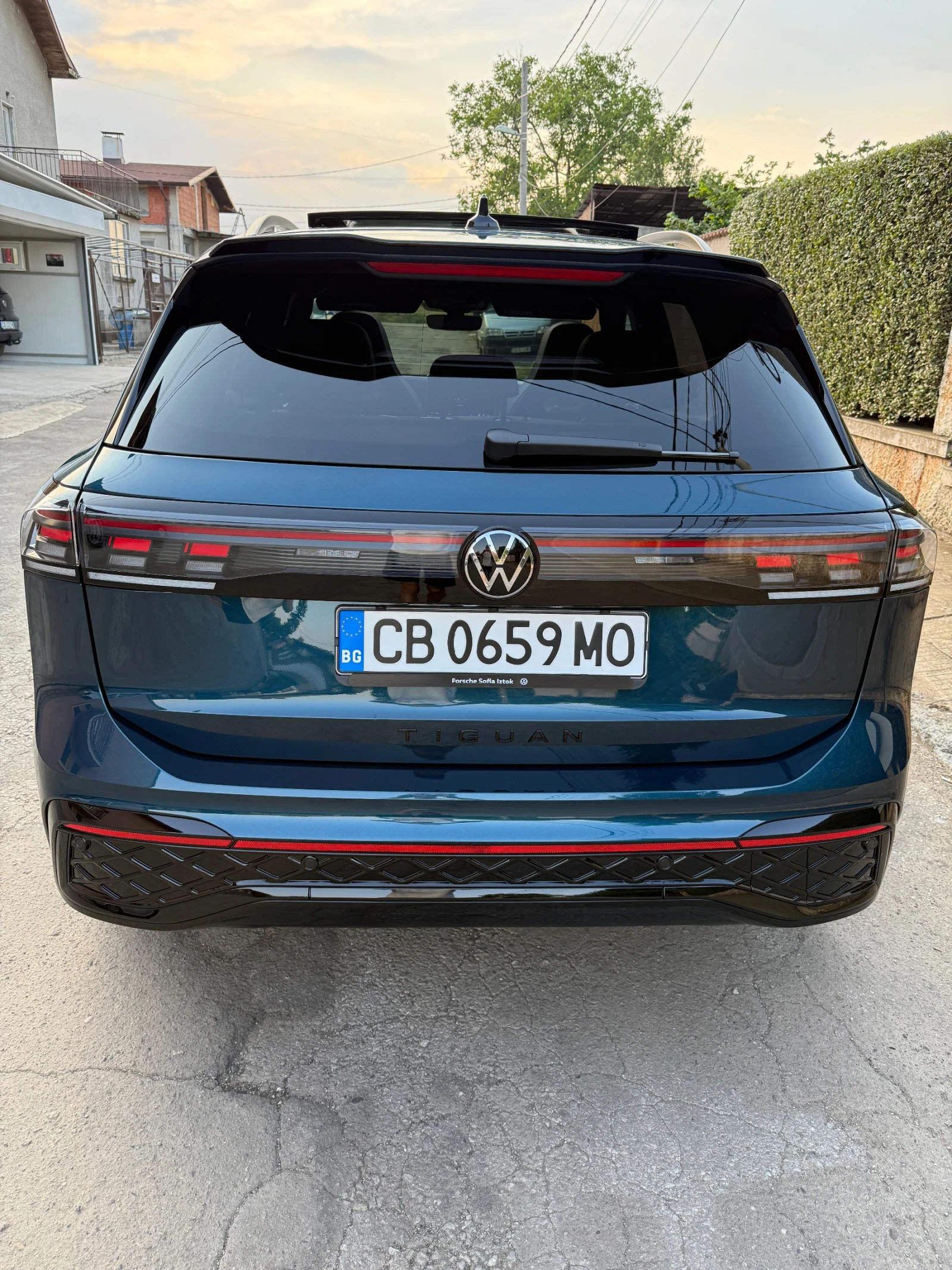 VW Tiguan R-Line +  - изображение 5