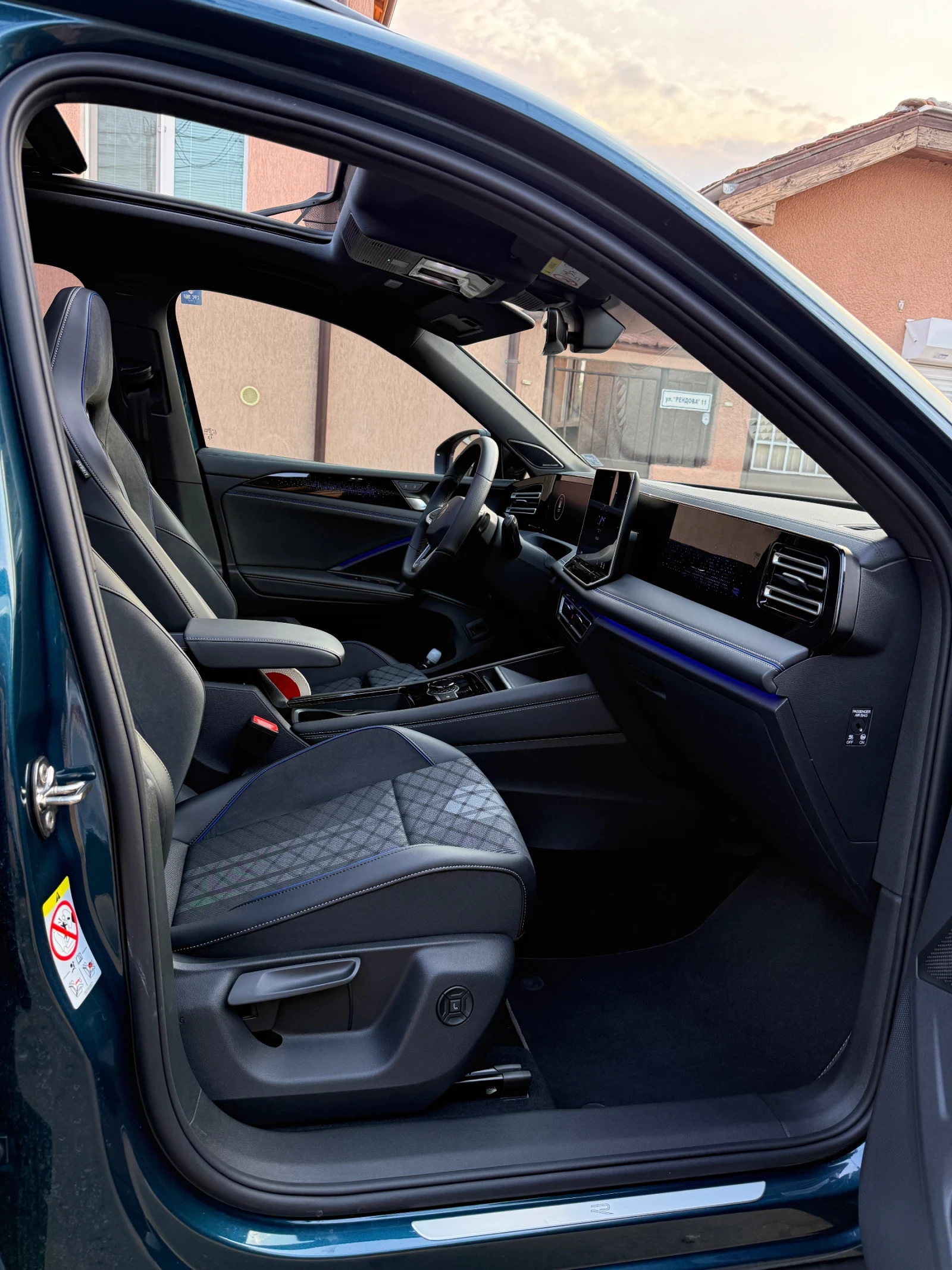 VW Tiguan R-Line +  - изображение 8