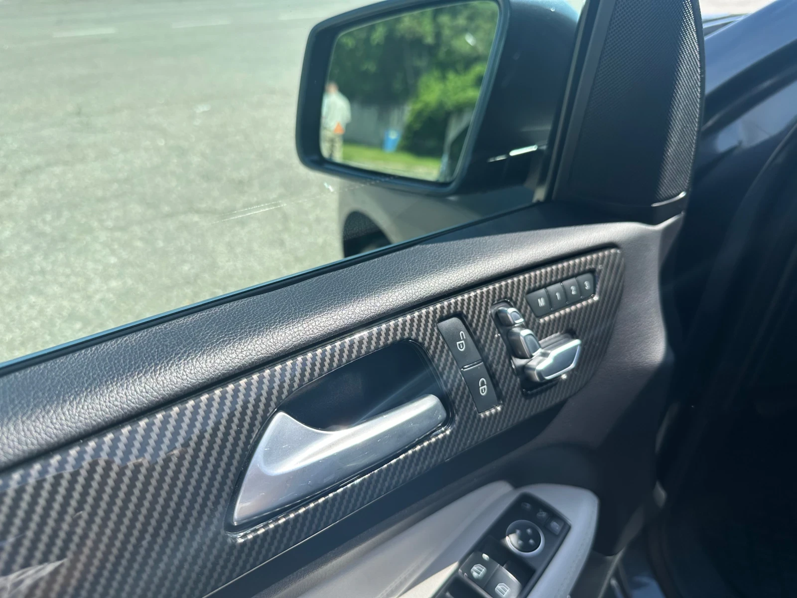 Mercedes-Benz GLE 350 CarPlay, Camera, AMG MENU, Keyless, РЕГИСТРИРАН , снимка 10 - Автомобили и джипове - 54888415