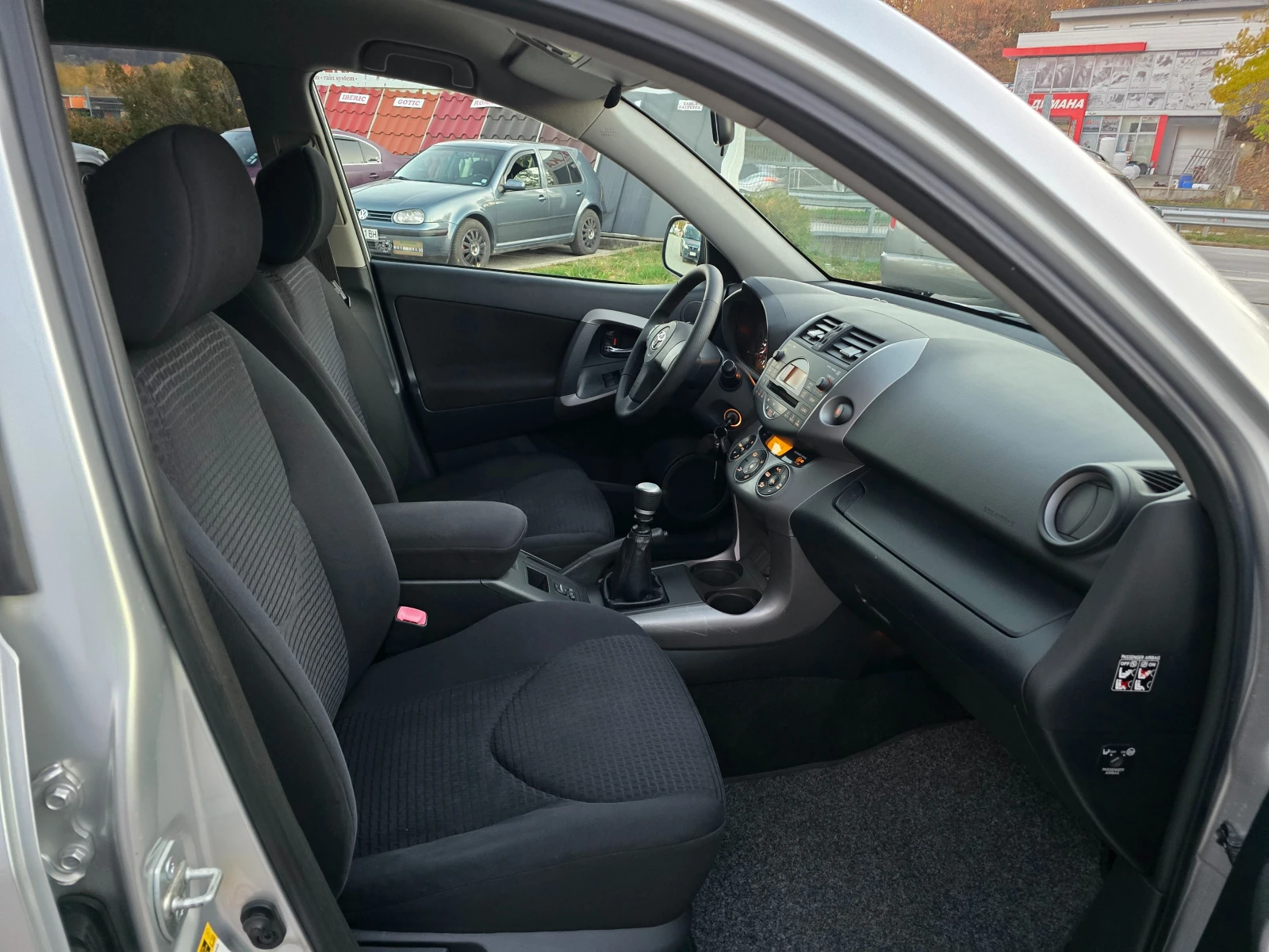 Toyota Rav4 2.2D4D/4X4/136ps - изображение 8