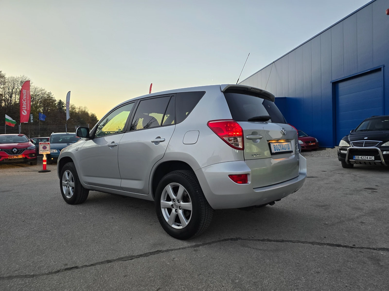 Toyota Rav4 2.2D4D/4X4/136ps - изображение 4